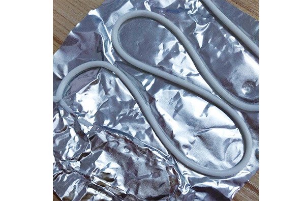 硅膠線粘鋁泊用什么膠水好？